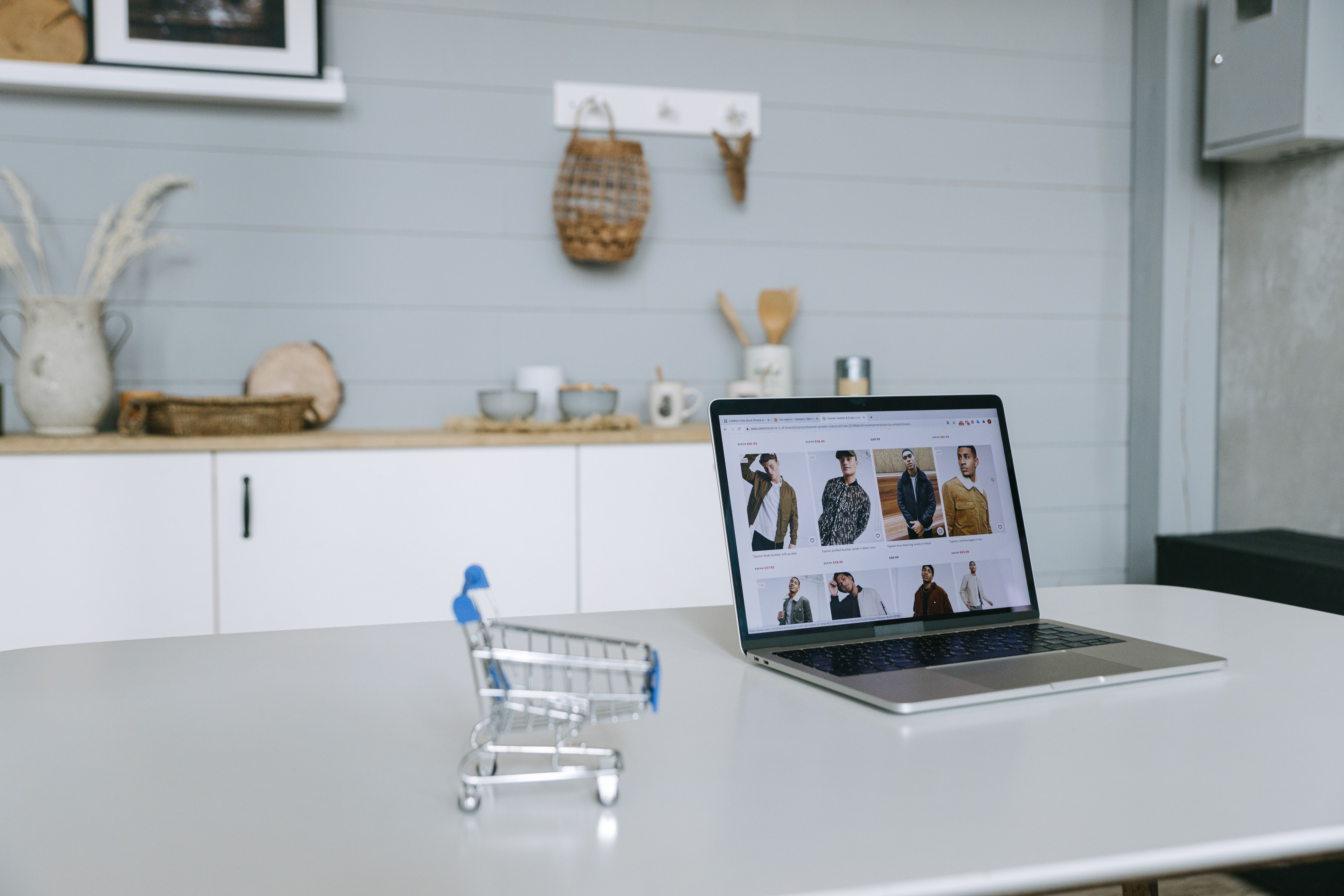 Ecommerce SEO Checklist for Better Product and Category Visibility