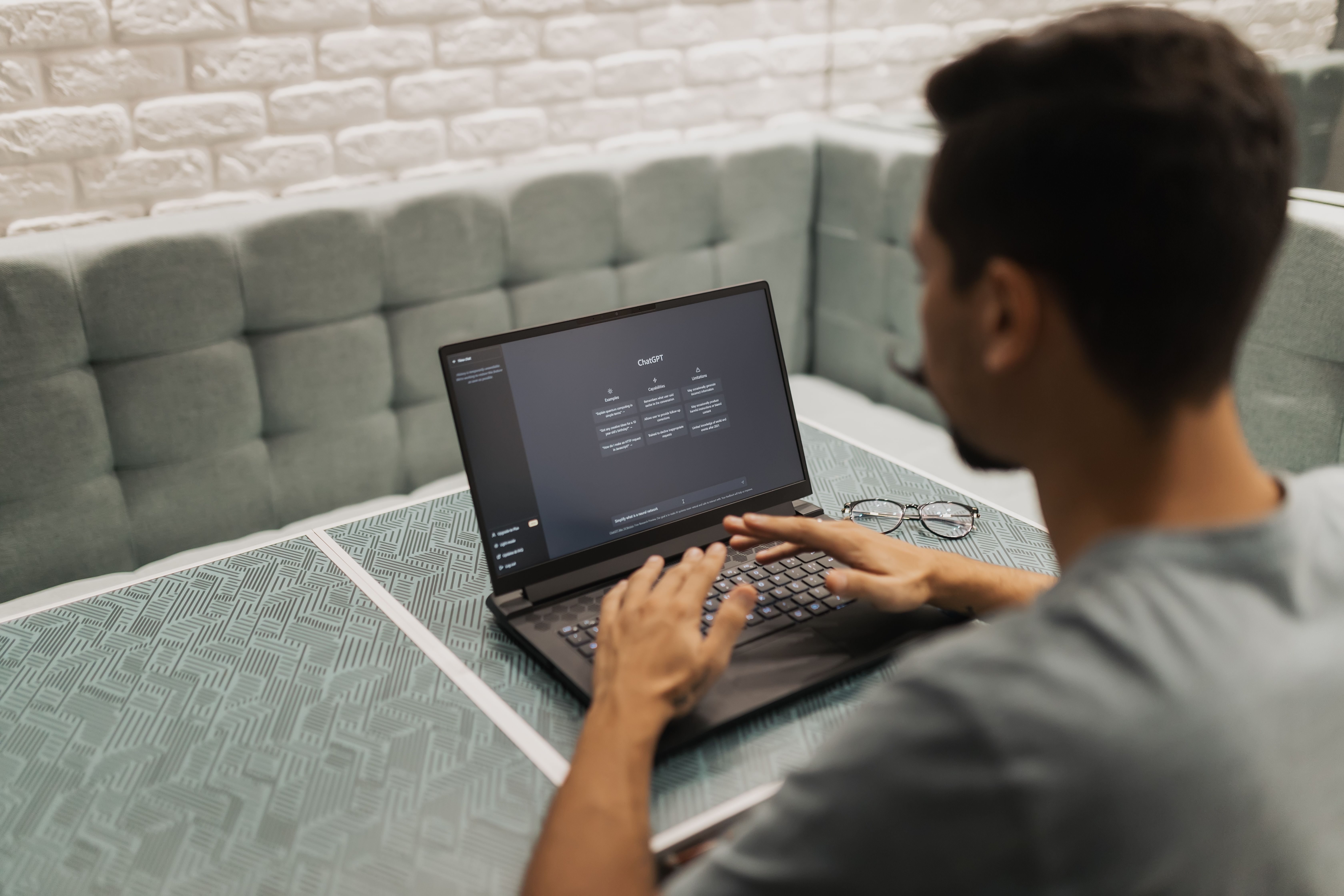 How AI Search Uses Website Content: A Beginner's Guide