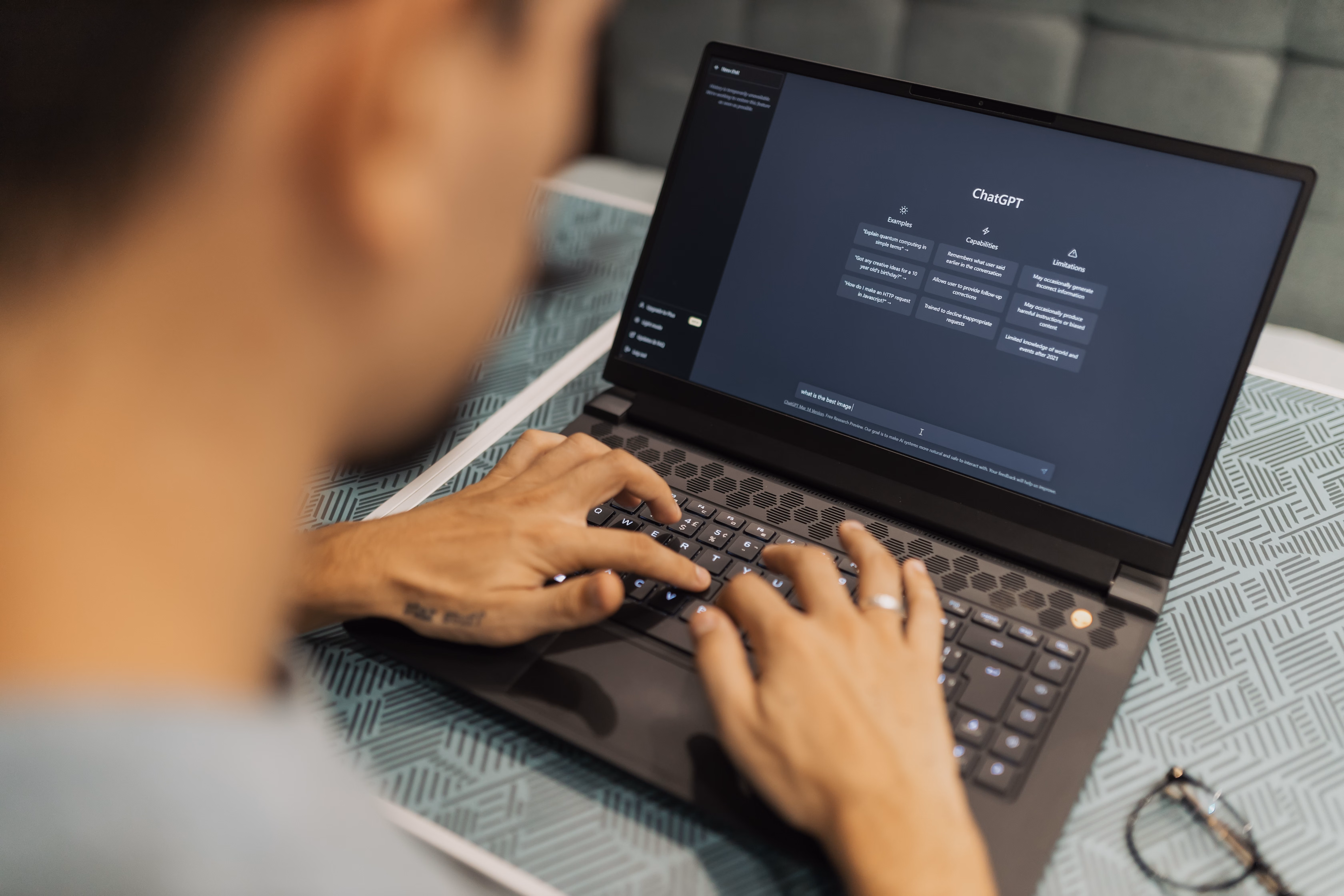 How AI Search Works: A Beginner Guide to AEO Topic Clusters